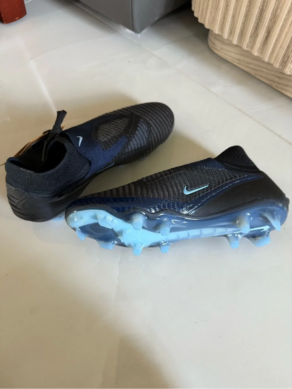 Nike Phantom 6 Elite Black & Light Blue Soccer Cleats - Men’s 6.5/Womens 8
